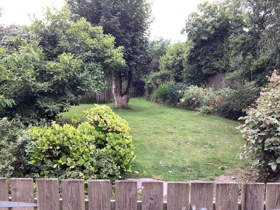 Вилла Apple Tree Corner Blaenporth Экстерьер фото